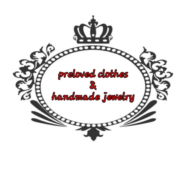 poshfabshoppe 🐾 - Picture 4 of 5